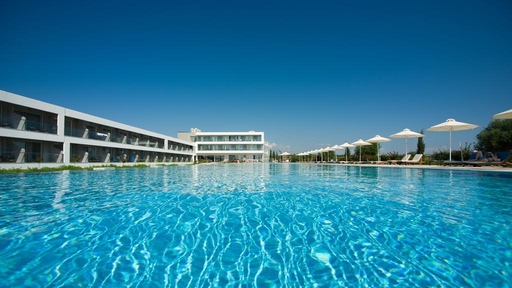 Buca Beach Resort Messíni Esterno foto