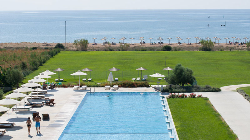 Buca Beach Resort Messíni Esterno foto