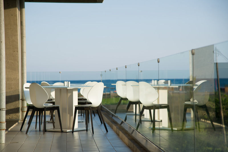 Buca Beach Resort Messíni Esterno foto